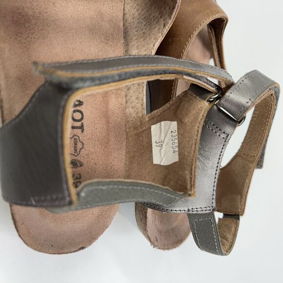 Women Naot Goddess Sandals Brown Silver Leather Low Wedge Heels Size 39 US 8 - Picture 8 of 9